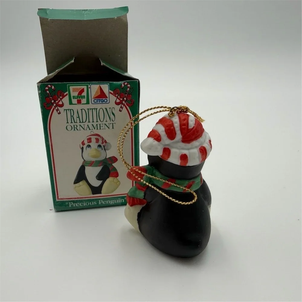 7-Eleven CITGO Precious‎ Penguin Christmas Ornament w/ Original Box Vintage